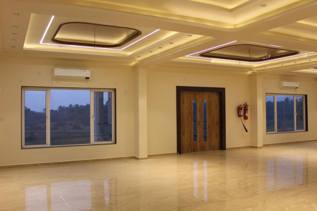 Flamingo Club And Resort Una 3 Km Away From Diu Check Post Dış mekan fotoğraf
