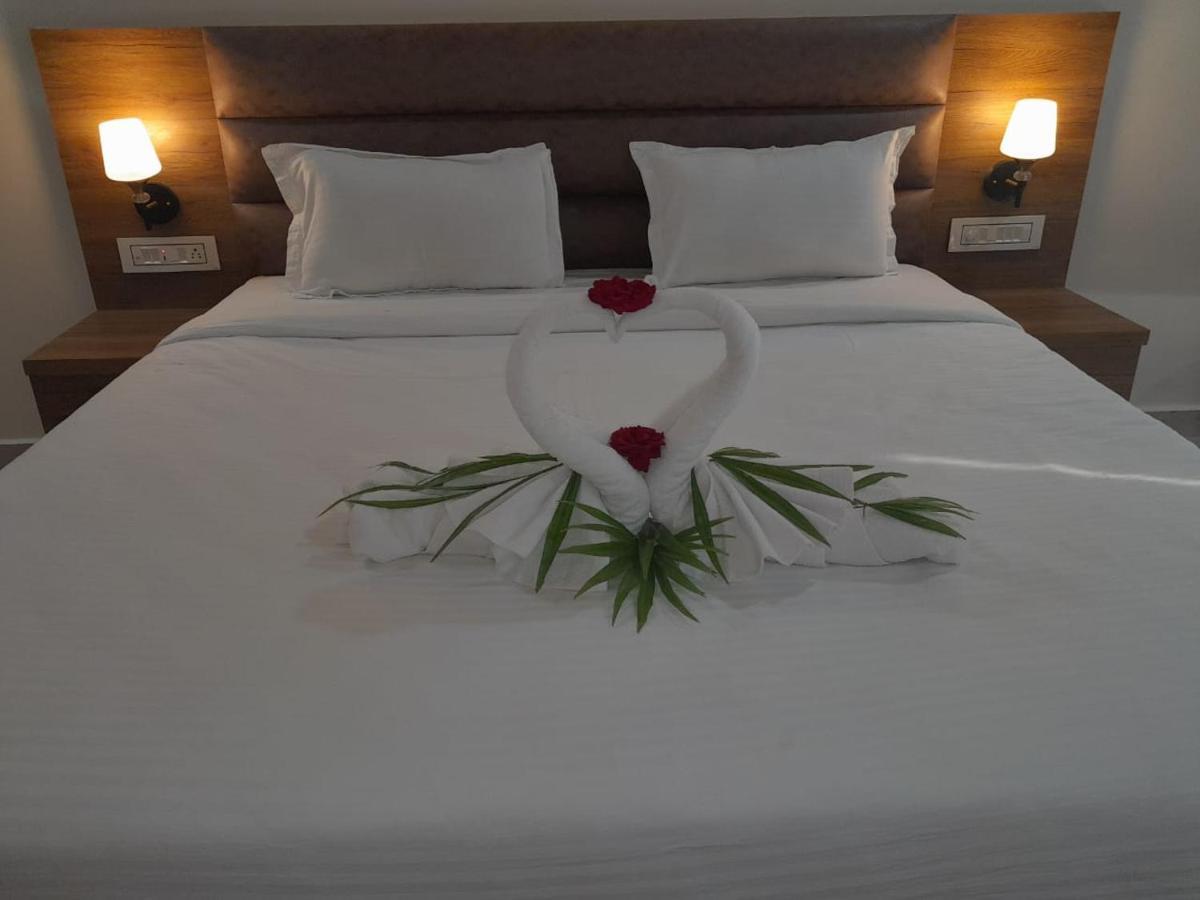 Flamingo Club And Resort Una 3 Km Away From Diu Check Post Dış mekan fotoğraf
