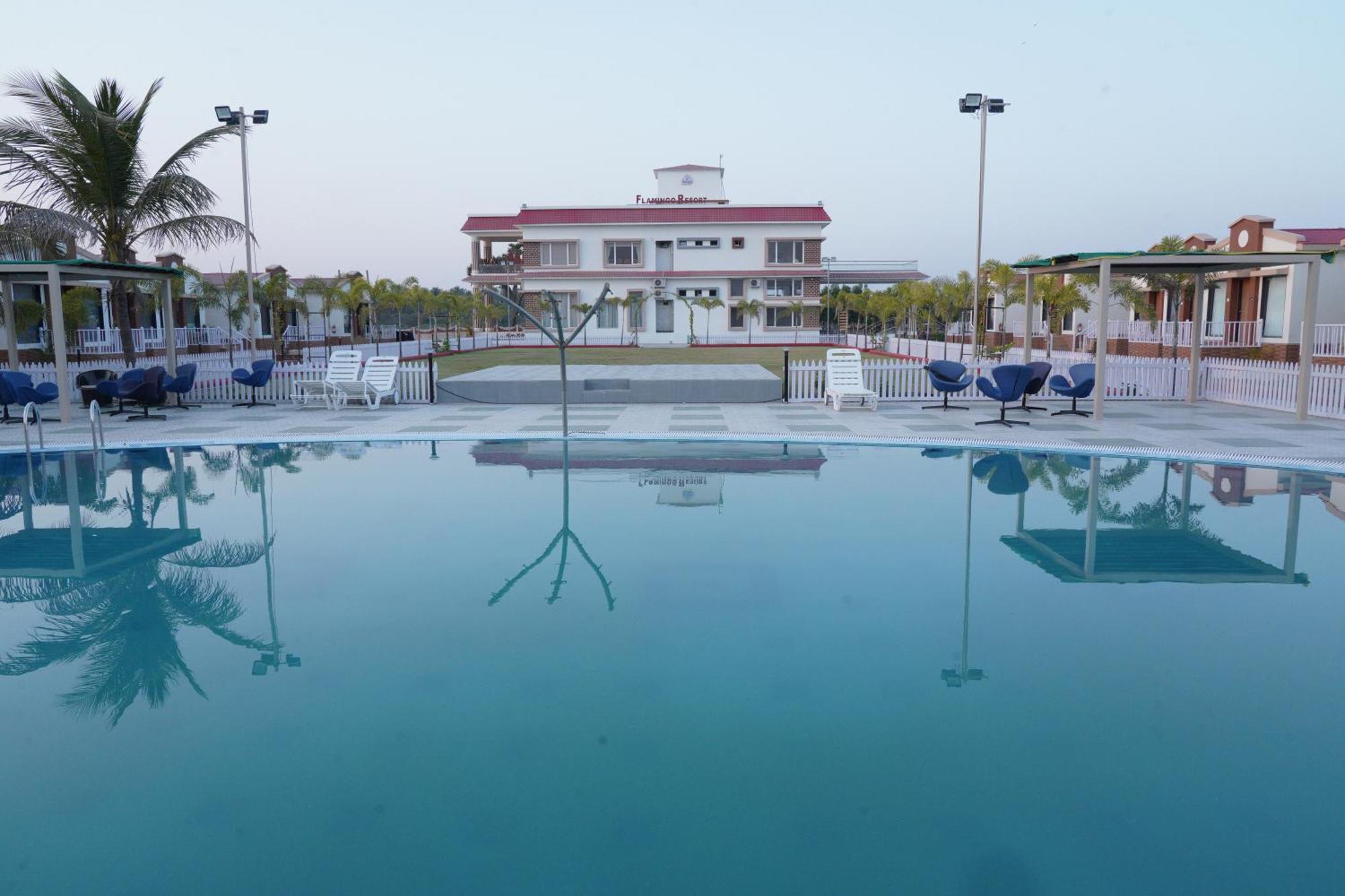 Flamingo Club And Resort Una 3 Km Away From Diu Check Post Dış mekan fotoğraf